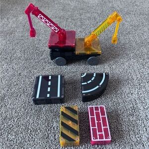 Magna Tiles Construction Toy Set
